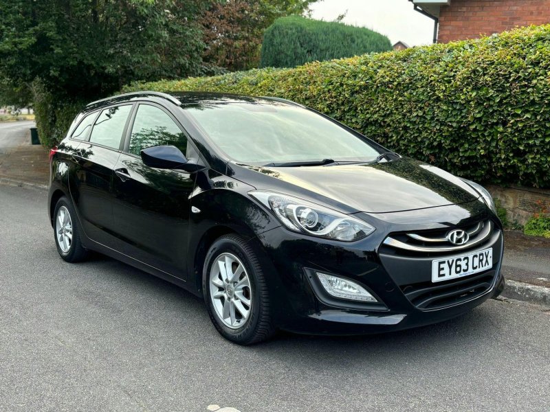 HYUNDAI I30 1.6 CRDi Blue Drive Active Tourer Euro 5 (s/s) 5dr
